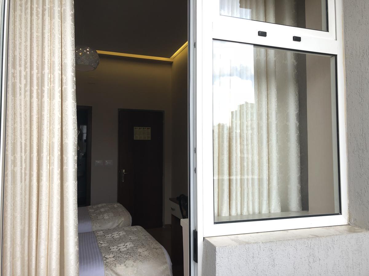 Hotel Palma Tirana Eksteriør billede