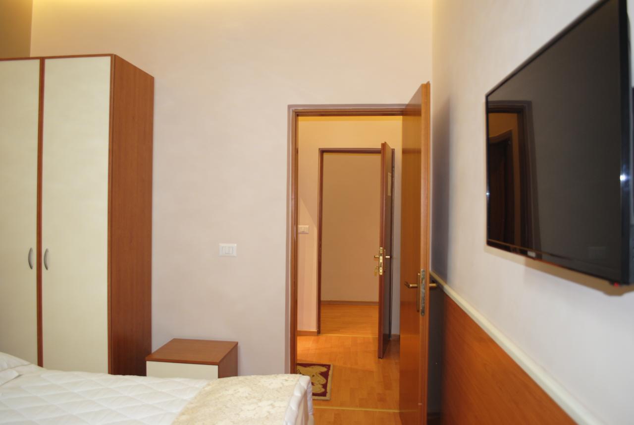 Hotel Palma Tirana Eksteriør billede