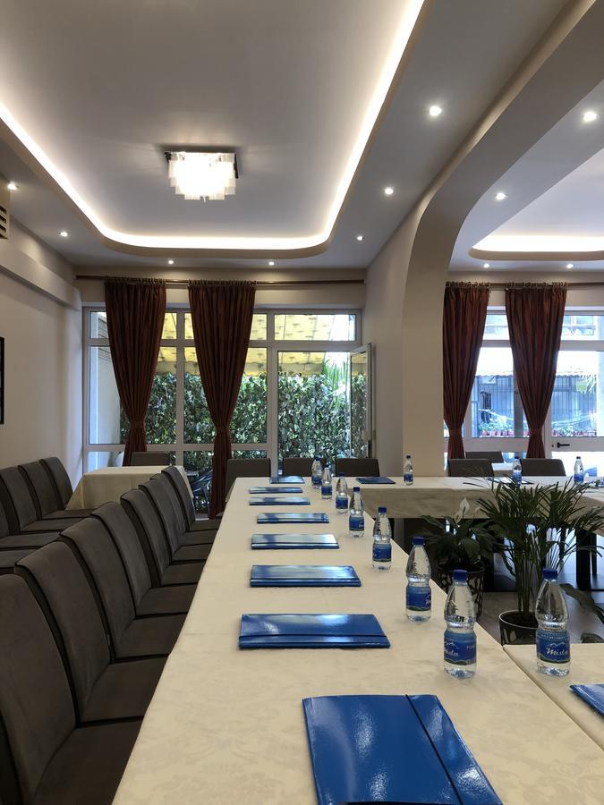 Hotel Palma Tirana Eksteriør billede